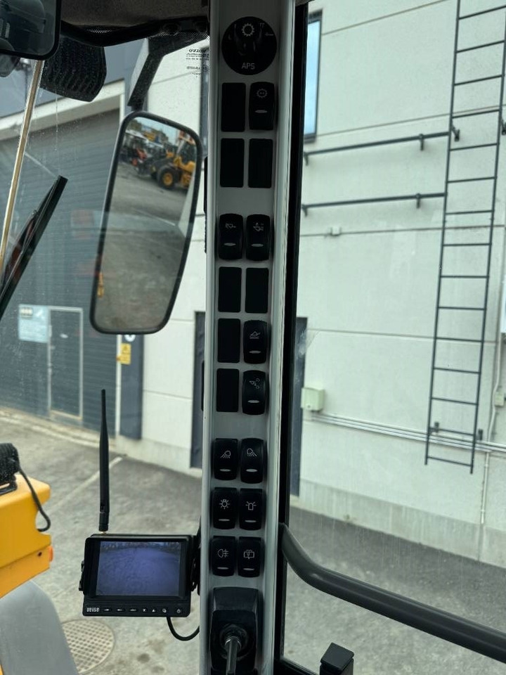 Utovarivač točkaš Volvo L 60 F: slika 18