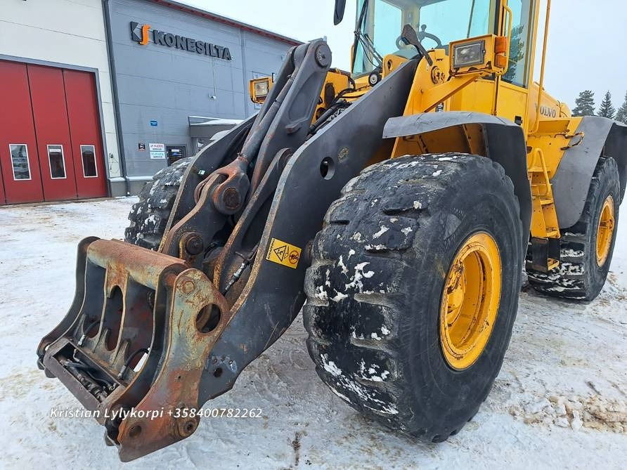 Utovarivač točkaš Volvo L120E: slika 7