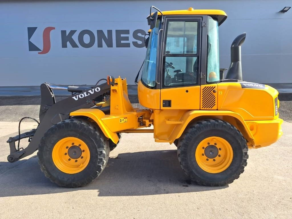 Volvo L35G - Utovarivač točkaš: slika 1 Volvo L35G - Utovarivač točkaš: slika 1