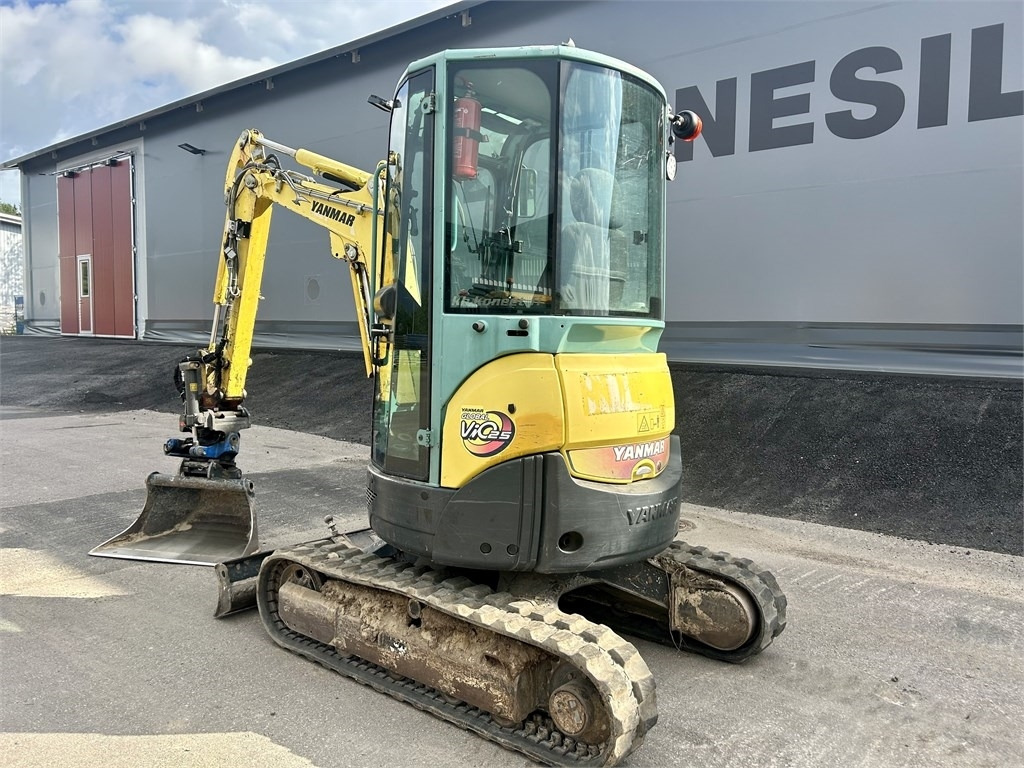 Yanmar MYYTY! SOLD! ViO25-4 PYÖRITTÄJÄLLÄ - Mini bager: slika 2 Yanmar MYYTY! SOLD! ViO25-4 PYÖRITTÄJÄLLÄ - Mini bager: slika 2
