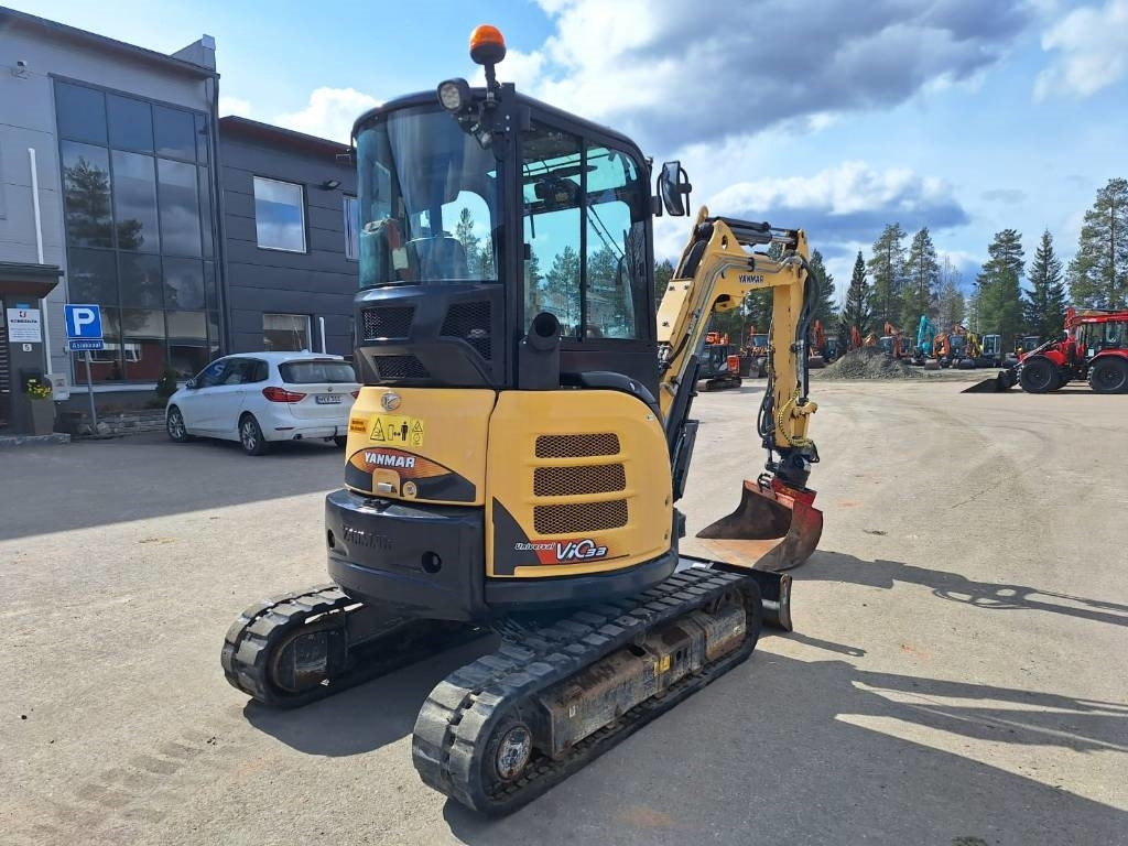 Yanmar ViO33-U PYÖRITTÄJÄLLÄ - Mini bager: slika 3 Yanmar ViO33-U PYÖRITTÄJÄLLÄ - Mini bager: slika 3