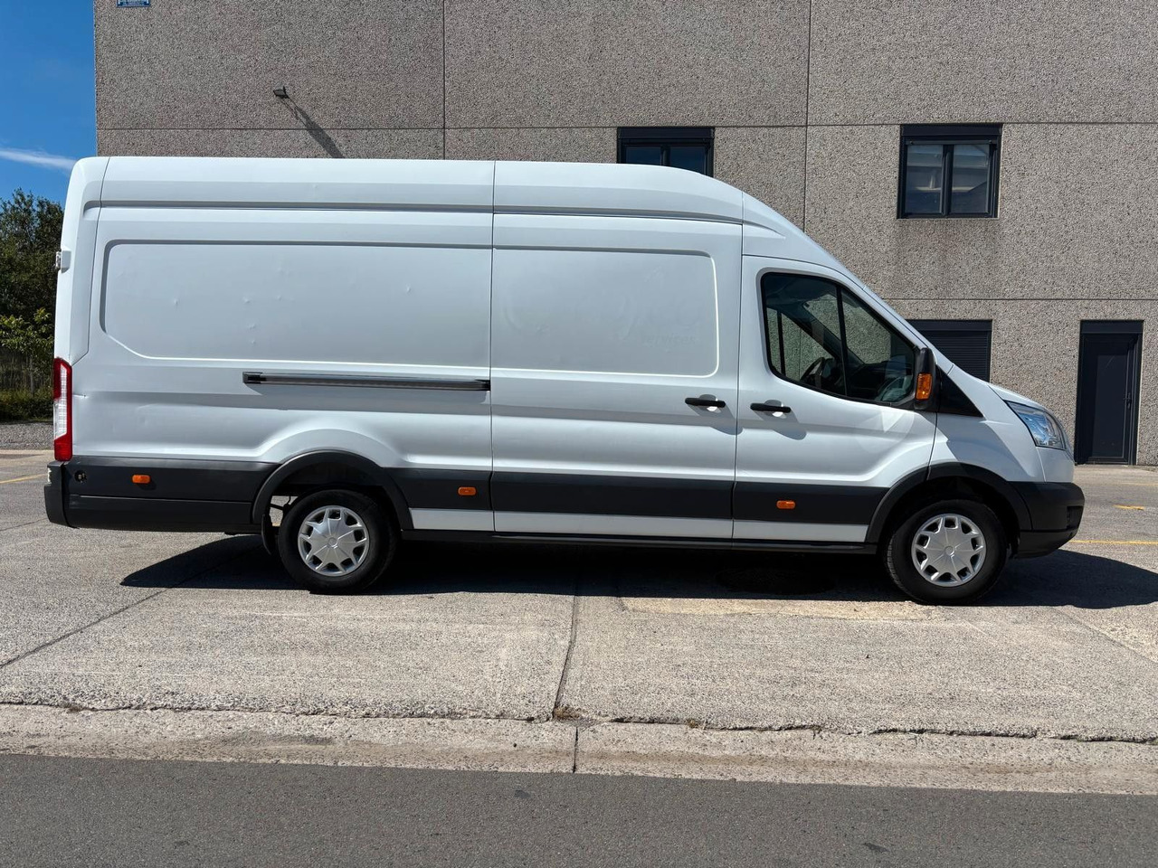 Ford Transit. Maxi. Klima. Euro 6B. Tempomat - Furgon: slika 2 Ford Transit. Maxi. Klima. Euro 6B. Tempomat - Furgon: slika 2