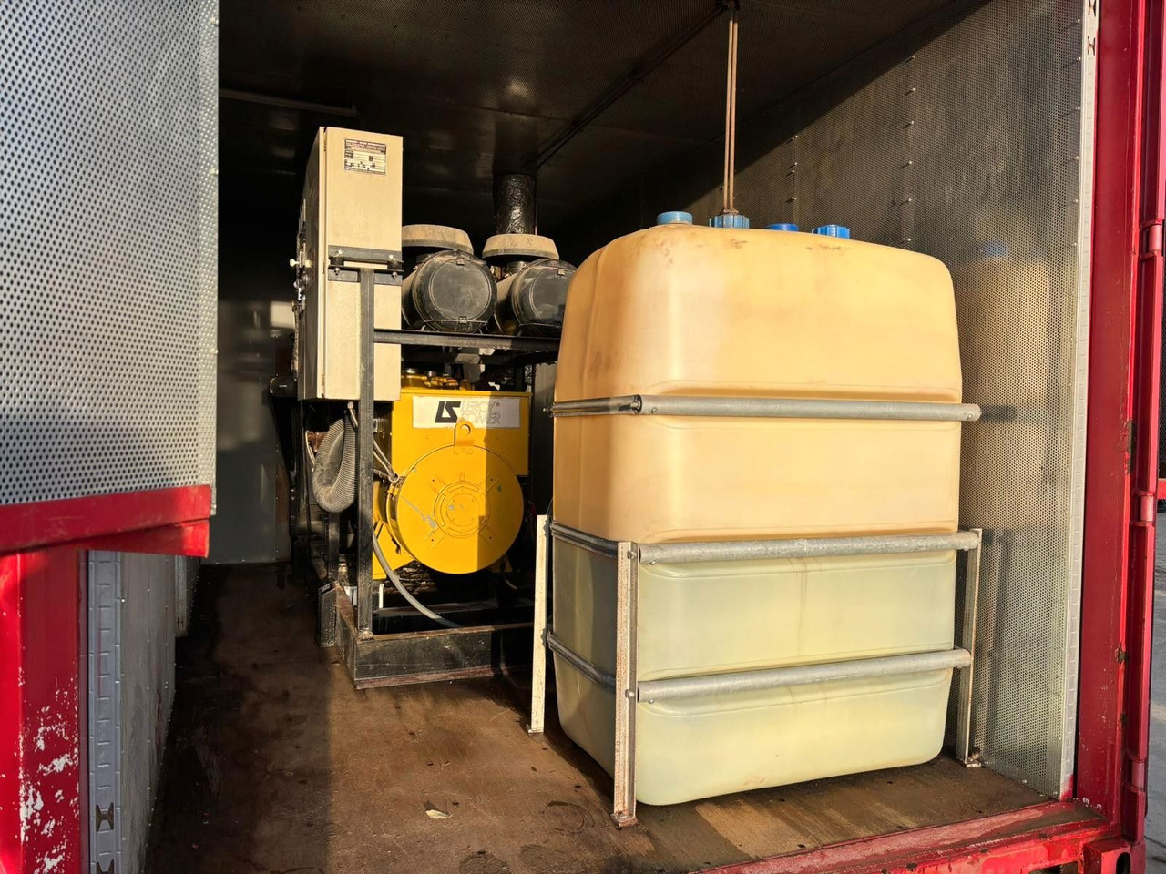 Sommer 400kVa Generator. Motor MAN V8. 370h! - Set generatora: slika 4 Sommer 400kVa Generator. Motor MAN V8. 370h! - Set generatora: slika 4