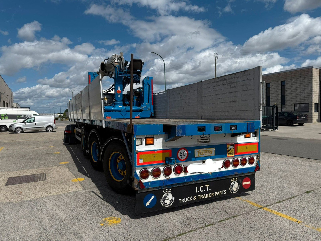 Plato poluprikolica Vogelzang. Kran HIAB R165 roto. TUV 10/2025: slika 10 Plato poluprikolica Vogelzang. Kran HIAB R165 roto. TUV 10/2025: slika 10