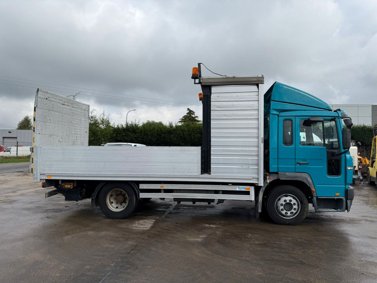 Volvo FL6-250. ALU Pritsche 5.00m. LBW. Klima. - Kamion sa tovarnim sandukom: slika 2 Volvo FL6-250. ALU Pritsche 5.00m. LBW. Klima. - Kamion sa tovarnim sandukom: slika 2