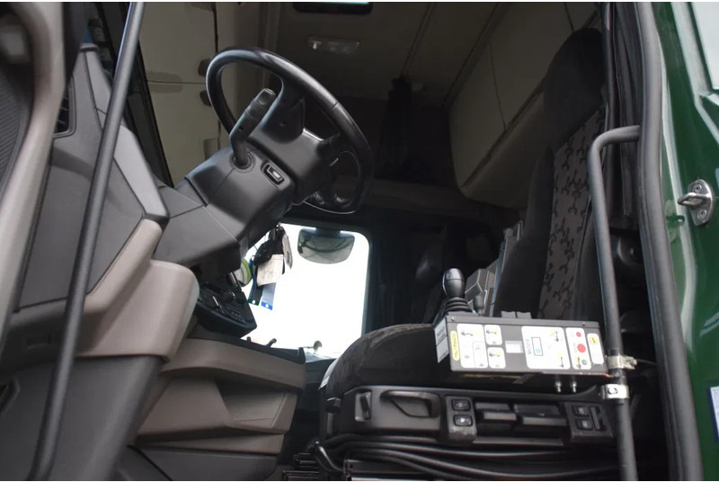 Scania S500 NGS 6x2*4 - HOOKLIFT - RETARDER - 375 TKM - PARK. AIRCO - WHEELBASE: 475 CM - PTO - EXCELLENT CONDITION - - Kamion sa hidrauličnom kukom: slika 5 Scania S500 NGS 6x2*4 - HOOKLIFT - RETARDER - 375 TKM - PARK. AIRCO - WHEELBASE: 475 CM - PTO - EXCELLENT CONDITION - - Kamion sa hidrauličnom kukom: slika 5