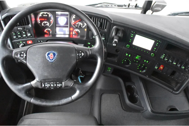 Scania R450 HL 4x2MNB - CROWN EDITION - SCR ONLY - RETARDER - FULL AIR - PTO - NAVI - 2 BEDS - XENON - - Tegljač: slika 5 Scania R450 HL 4x2MNB - CROWN EDITION - SCR ONLY - RETARDER - FULL AIR - PTO - NAVI - 2 BEDS - XENON - - Tegljač: slika 5