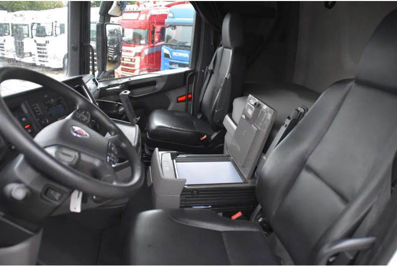 Scania S410 NGS 4x2EB MEGA 95 cm or 103 cm driving height - RETARDER - 670 TKM - FULL AIR - PARK. AIRCO - LEATHER SEATS - 2 x FUEL TANK - Tegljač: slika 5 Scania S410 NGS 4x2EB MEGA 95 cm or 103 cm driving height - RETARDER - 670 TKM - FULL AIR - PARK. AIRCO - LEATHER SEATS - 2 x FUEL TANK - Tegljač: slika 5