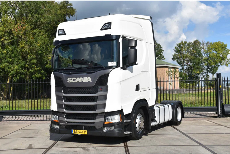 Scania S410 NGS 4x2EB MEGA 95 cm or 103 cm driving height - RETARDER - 806 TKM - FULL AIR - PARK. AIRCO - LEATHER SEATS - 2 x FUEL TANK - Tegljač: slika 2 Scania S410 NGS 4x2EB MEGA 95 cm or 103 cm driving height - RETARDER - 806 TKM - FULL AIR - PARK. AIRCO - LEATHER SEATS - 2 x FUEL TANK - Tegljač: slika 2