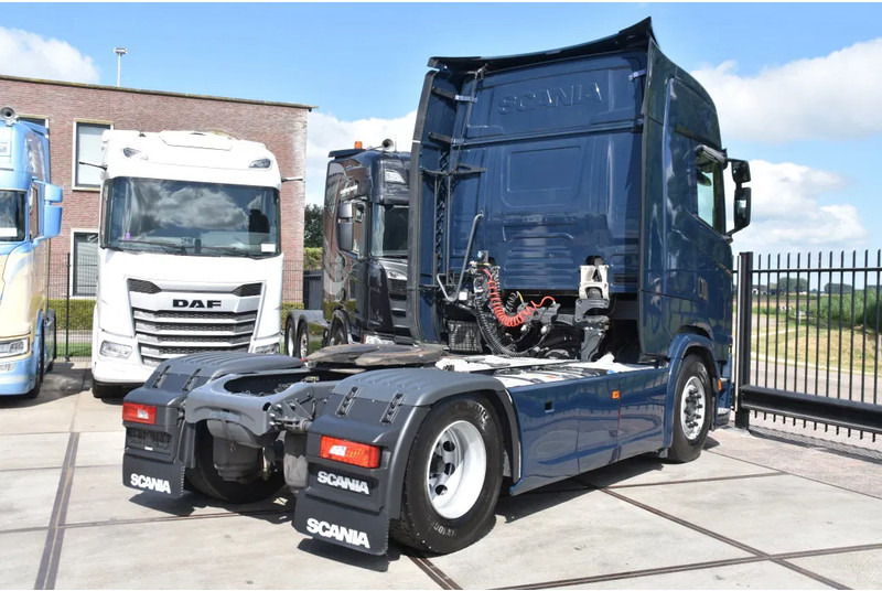 Scania S450 NGS 4x2NB - FULL AIR - 787 TKM - RETARDER - PARK. AIRCO - 2 x FUEL TANKS - TOP CONDITION - - Tegljač: slika 3 Scania S450 NGS 4x2NB - FULL AIR - 787 TKM - RETARDER - PARK. AIRCO - 2 x FUEL TANKS - TOP CONDITION - - Tegljač: slika 3