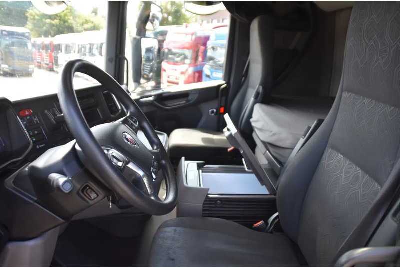 Scania S450 NGS 4x2NB - FULL AIR - 847 TKM - RETARDER - PARK. AIRCO - 2 x FUEL TANKS - TOP CONDITION - - Tegljač: slika 5 Scania S450 NGS 4x2NB - FULL AIR - 847 TKM - RETARDER - PARK. AIRCO - 2 x FUEL TANKS - TOP CONDITION - - Tegljač: slika 5