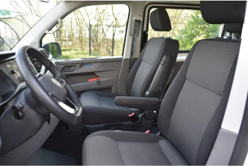 Volkswagen Transporter 2.0 TDI - 110 KW - ONLY 10 TKM - AUT. GEARBOX - NAVI - CAMERA - SLIDING DOOR - LIKE NEW !! - Mali kombi, Dostavno vozilo sa duplom kabinom: slika 4 Volkswagen Transporter 2.0 TDI - 110 KW - ONLY 10 TKM - AUT. GEARBOX - NAVI - CAMERA - SLIDING DOOR - LIKE NEW !! - Mali kombi, Dostavno vozilo sa duplom kabinom: slika 4