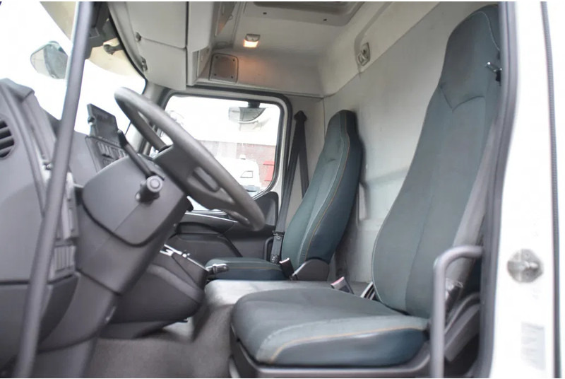 Volvo FL 280 4x2 + BOX - 312 TKM - AIRCO - DOUBLE CARGOFLOOR - ELEVATOR - REMOTE CONTROL - CAMERA - - Kamion sa zatvorenim sandukom: slika 4 Volvo FL 280 4x2 + BOX - 312 TKM - AIRCO - DOUBLE CARGOFLOOR - ELEVATOR - REMOTE CONTROL - CAMERA - - Kamion sa zatvorenim sandukom: slika 4