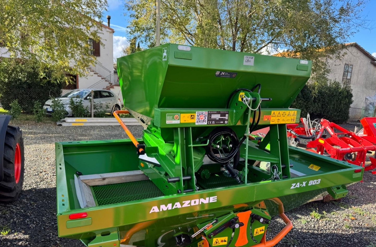 - Rasipač veštačkog đubriva: slika 3 - Rasipač veštačkog đubriva: slika 3