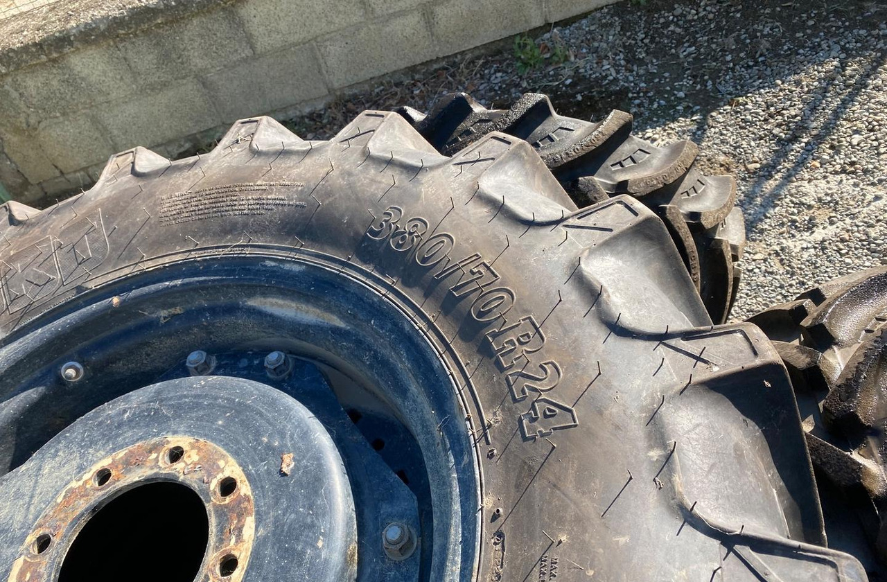 Pneumatico trattore - Kompletan točak za Traktor: slika 3 Pneumatico trattore - Kompletan točak za Traktor: slika 3