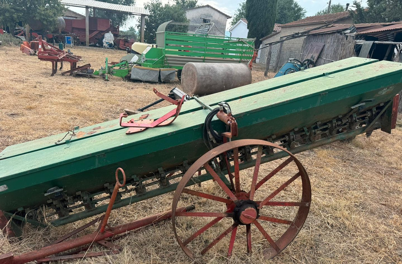 Seminatrice - Oprema za setvu: slika 2 Seminatrice - Oprema za setvu: slika 2