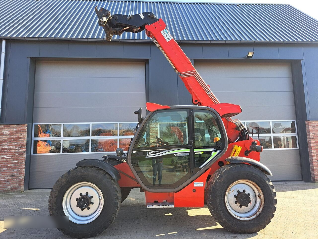 Manitou MLT735 120ps - Teleskopski upravljač: slika 2 Manitou MLT735 120ps - Teleskopski upravljač: slika 2