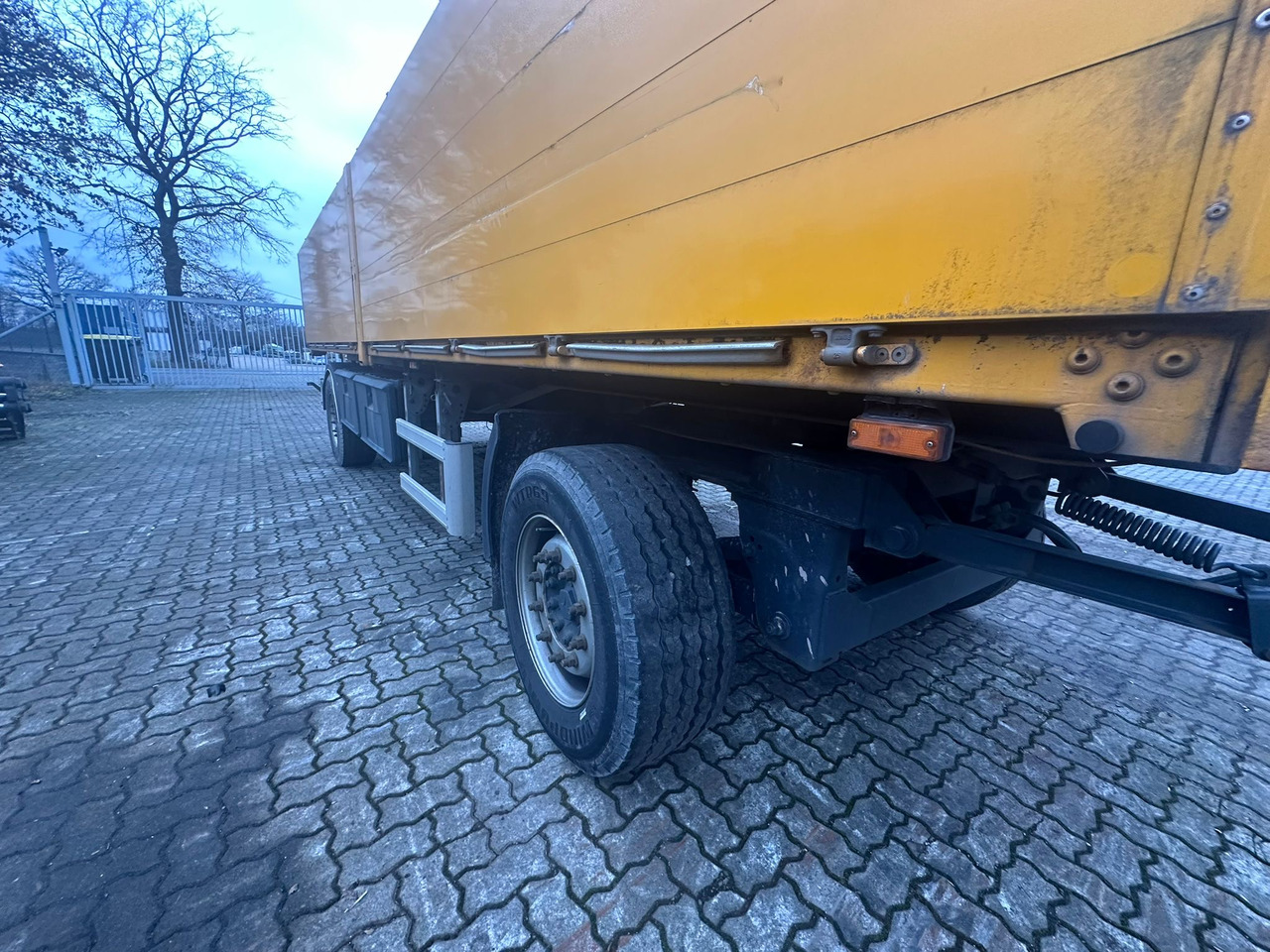 IVECO STRALIS 420 truck open box with TEREX loading crane 290.2E-A3 - Kamion sa hidrauličnom kukom, Kamion sa dizalicom: slika 5 IVECO STRALIS 420 truck open box with TEREX loading crane 290.2E-A3 - Kamion sa hidrauličnom kukom, Kamion sa dizalicom: slika 5