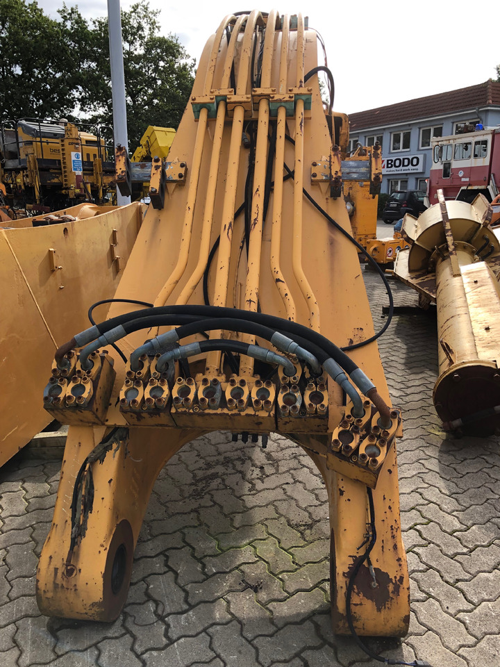 LIEBHERR Boom and sticks for 974 - Bager guseničar: slika 4 LIEBHERR Boom and sticks for 974 - Bager guseničar: slika 4