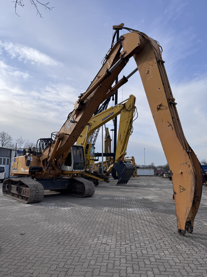 LIEBHERR R954BHDW material handler with elevation cab - Bager za obradu otpada/ Industrije: slika 2 LIEBHERR R954BHDW material handler with elevation cab - Bager za obradu otpada/ Industrije: slika 2
