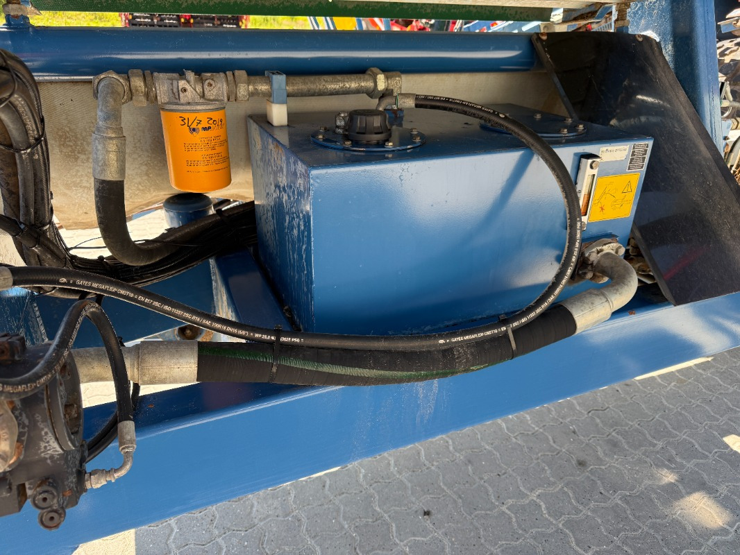 ASA-Lift T-130-B - Kombajn za grožđe: slika 4 ASA-Lift T-130-B - Kombajn za grožđe: slika 4