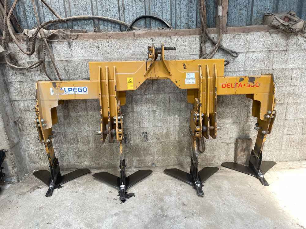 Alpego Delta DE-300/4 - Kombajn: slika 1 Alpego Delta DE-300/4 - Kombajn: slika 1