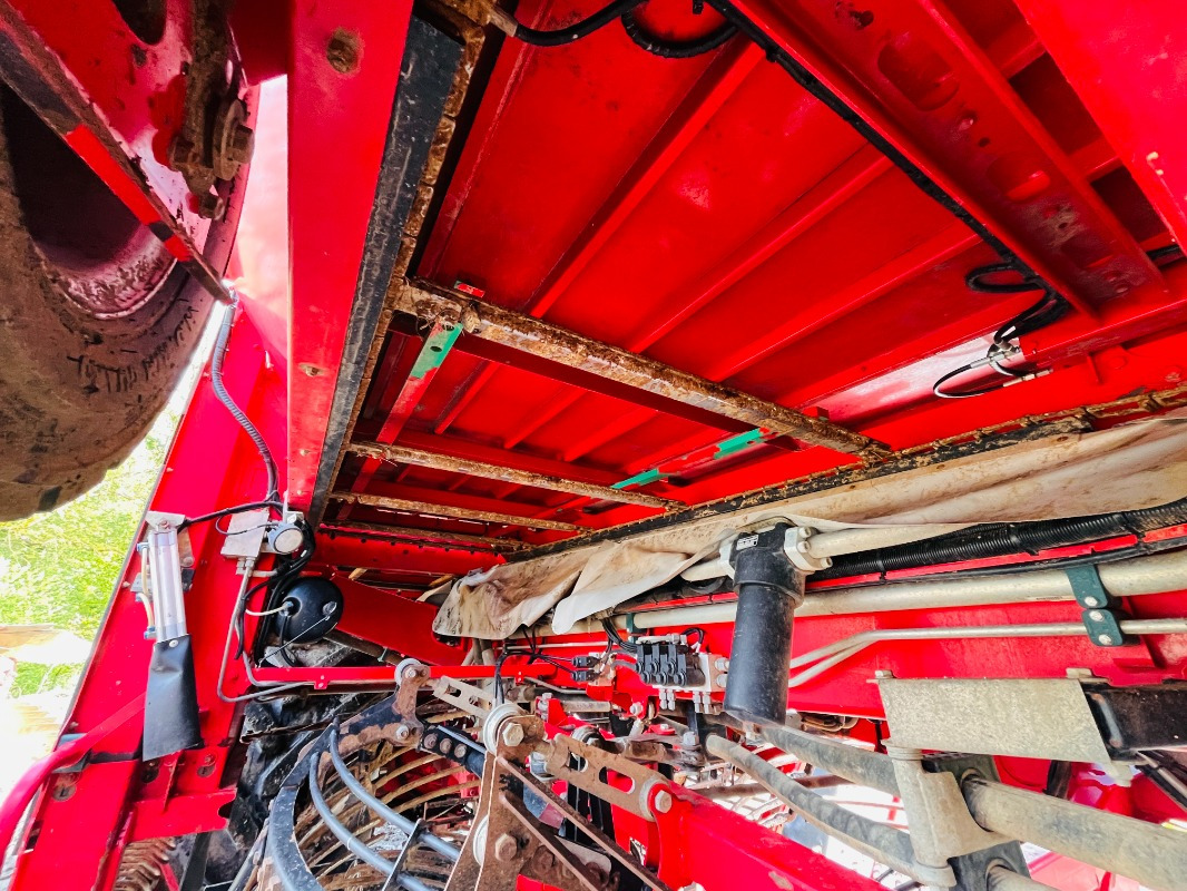 Kombajn Holmer T4-30: slika 16 Kombajn Holmer T4-30: slika 16