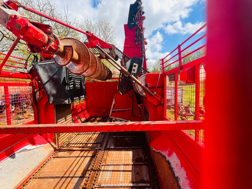 Kombajn Holmer T4-30: slika 6 Kombajn Holmer T4-30: slika 6