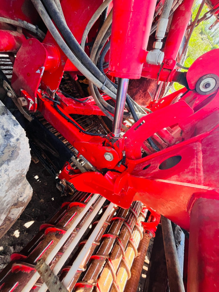 Kombajn Holmer T4-30: slika 23 Kombajn Holmer T4-30: slika 23