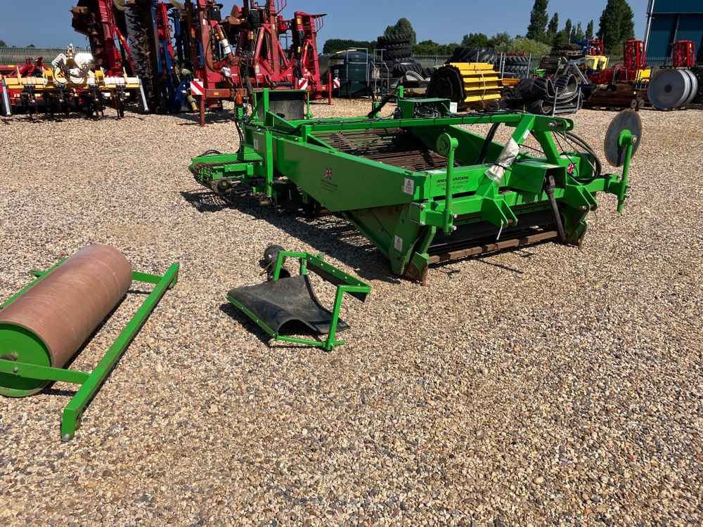 Jones Onion Windrower - Kombajn za grožđe: slika 1 Jones Onion Windrower - Kombajn za grožđe: slika 1