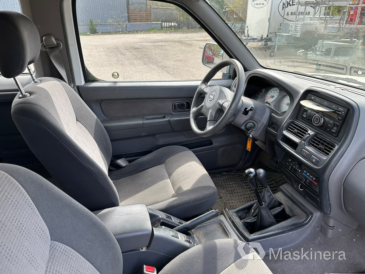 Furgon Arbetsbil Nissan NP300 King Cab 2.5: slika 21