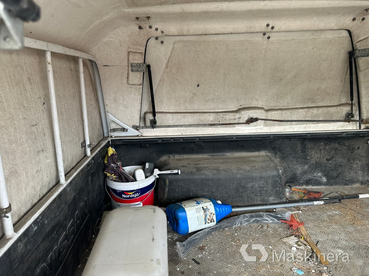 Furgon Arbetsbil Nissan NP300 King Cab 2.5: slika 40