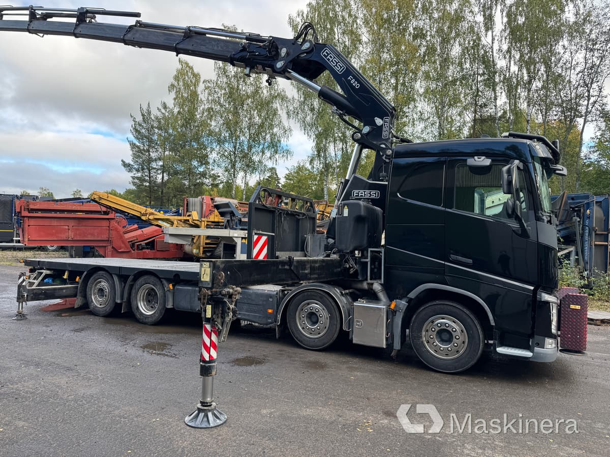Bodbil Volvo FH 82F med Fassi F820 kran & jib - Kamion sa tovarnim sandukom, Kamion sa dizalicom: slika 4 Bodbil Volvo FH 82F med Fassi F820 kran & jib - Kamion sa tovarnim sandukom, Kamion sa dizalicom: slika 4