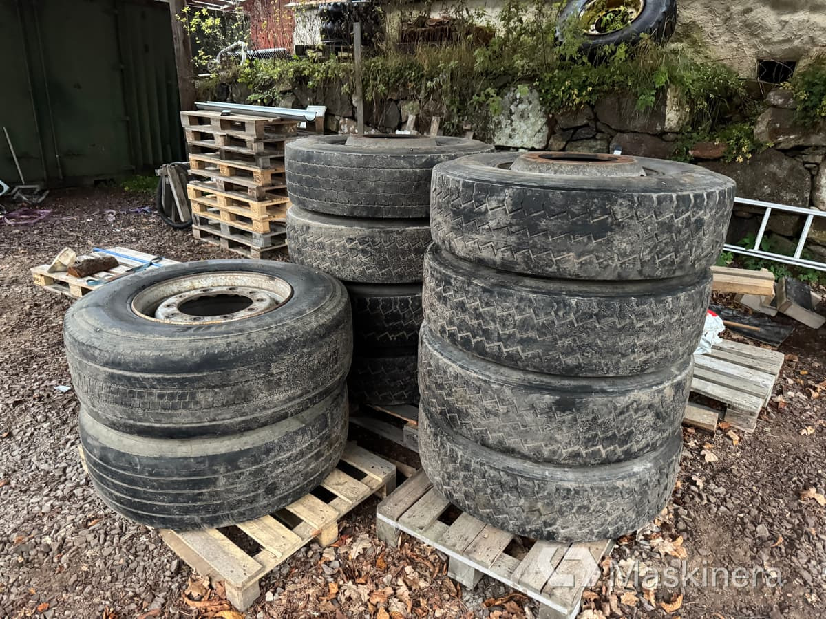 Bridgestone, Michelin & Dunlop Däck 2st 385/65R22.5 & 8st 315/80R22.5 - Kompletan točak: slika 1 Bridgestone, Michelin & Dunlop Däck 2st 385/65R22.5 & 8st 315/80R22.5 - Kompletan točak: slika 1