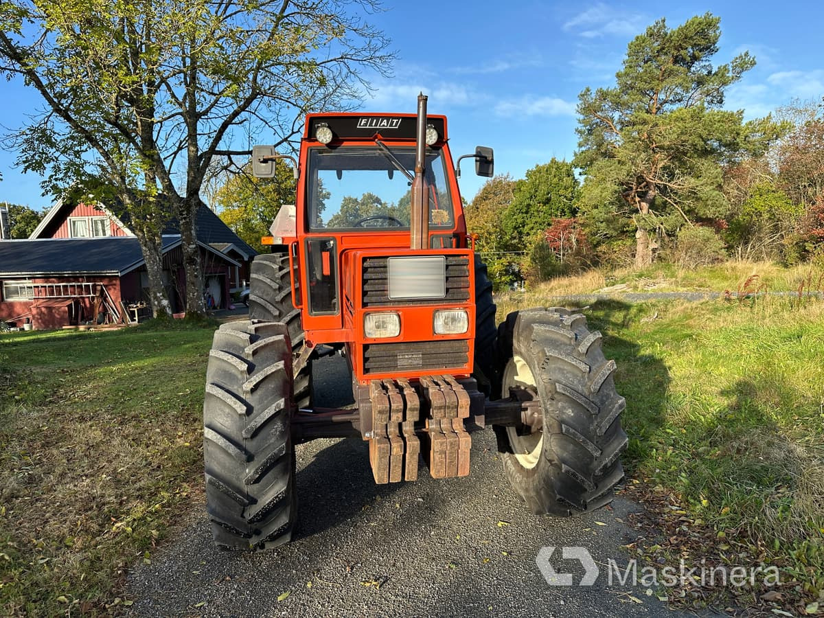 Fiat 880DT Traktor Fiat 880DT - Traktor: slika 2 Fiat 880DT Traktor Fiat 880DT - Traktor: slika 2