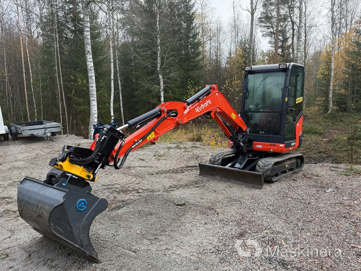 Grävmaskin Kubota KX027-4 med flera redskap - Bager guseničar: slika 1 Grävmaskin Kubota KX027-4 med flera redskap - Bager guseničar: slika 1