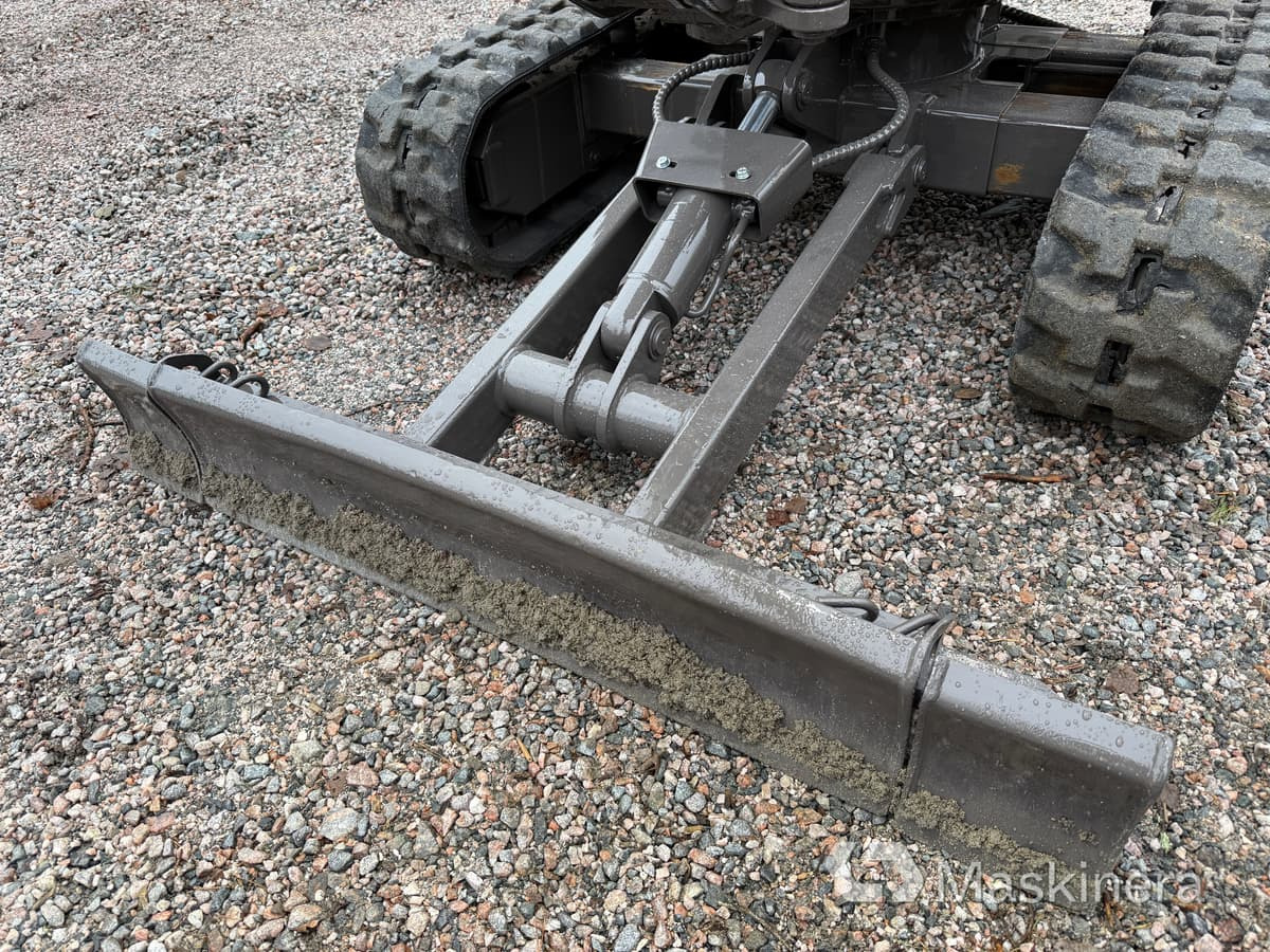 Bager guseničar Grävmaskin Volvo EC18C med redskap: slika 10