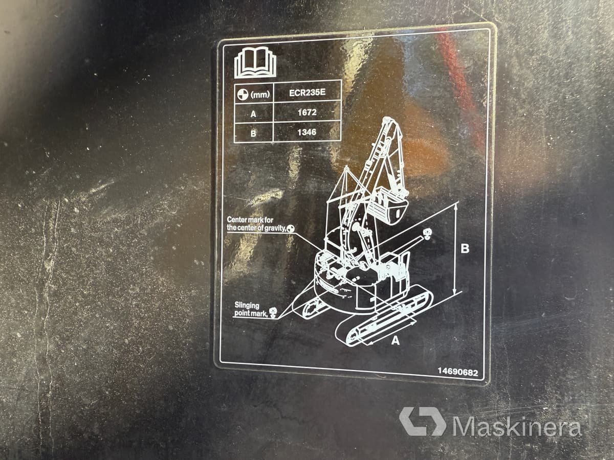 Bager guseničar Grävmaskin Volvo ECR235EL: slika 49