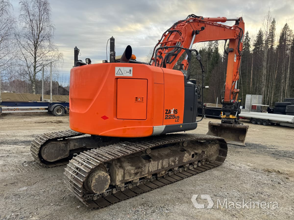 Hitachi ZX 225 USLC-5B Grävmaskin Hitachi ZX225USLC-5B - Bager guseničar: slika 5 Hitachi ZX 225 USLC-5B Grävmaskin Hitachi ZX225USLC-5B - Bager guseničar: slika 5