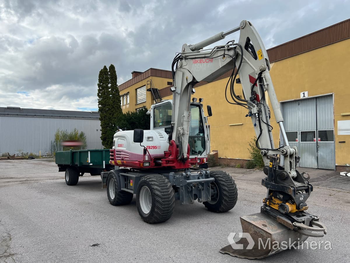 Hjulgrävare Takeuchi TB295W med vagn & redskap - Bager guseničar: slika 3 Hjulgrävare Takeuchi TB295W med vagn & redskap - Bager guseničar: slika 3