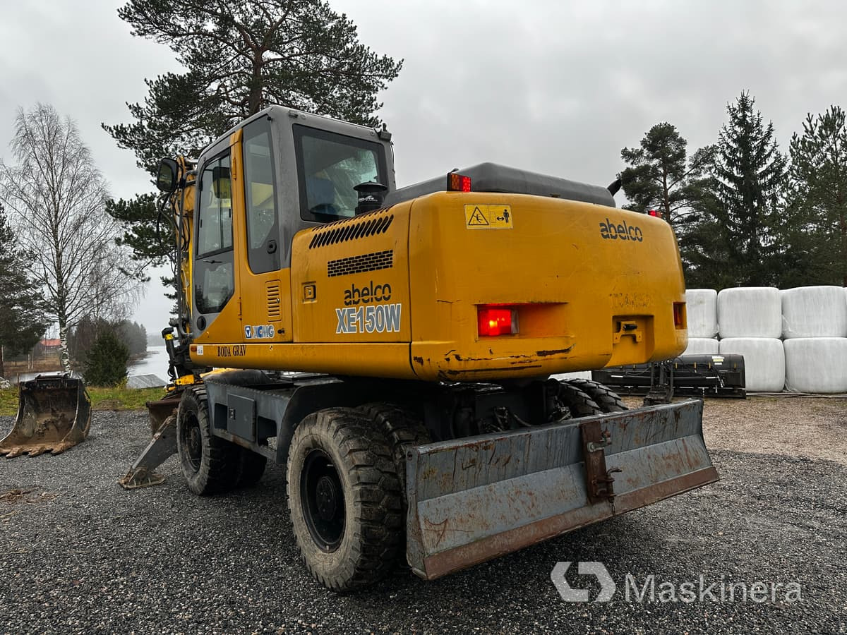 Hjulgrävare XCMG XE150W med flertal redskap - Bager guseničar: slika 3 Hjulgrävare XCMG XE150W med flertal redskap - Bager guseničar: slika 3