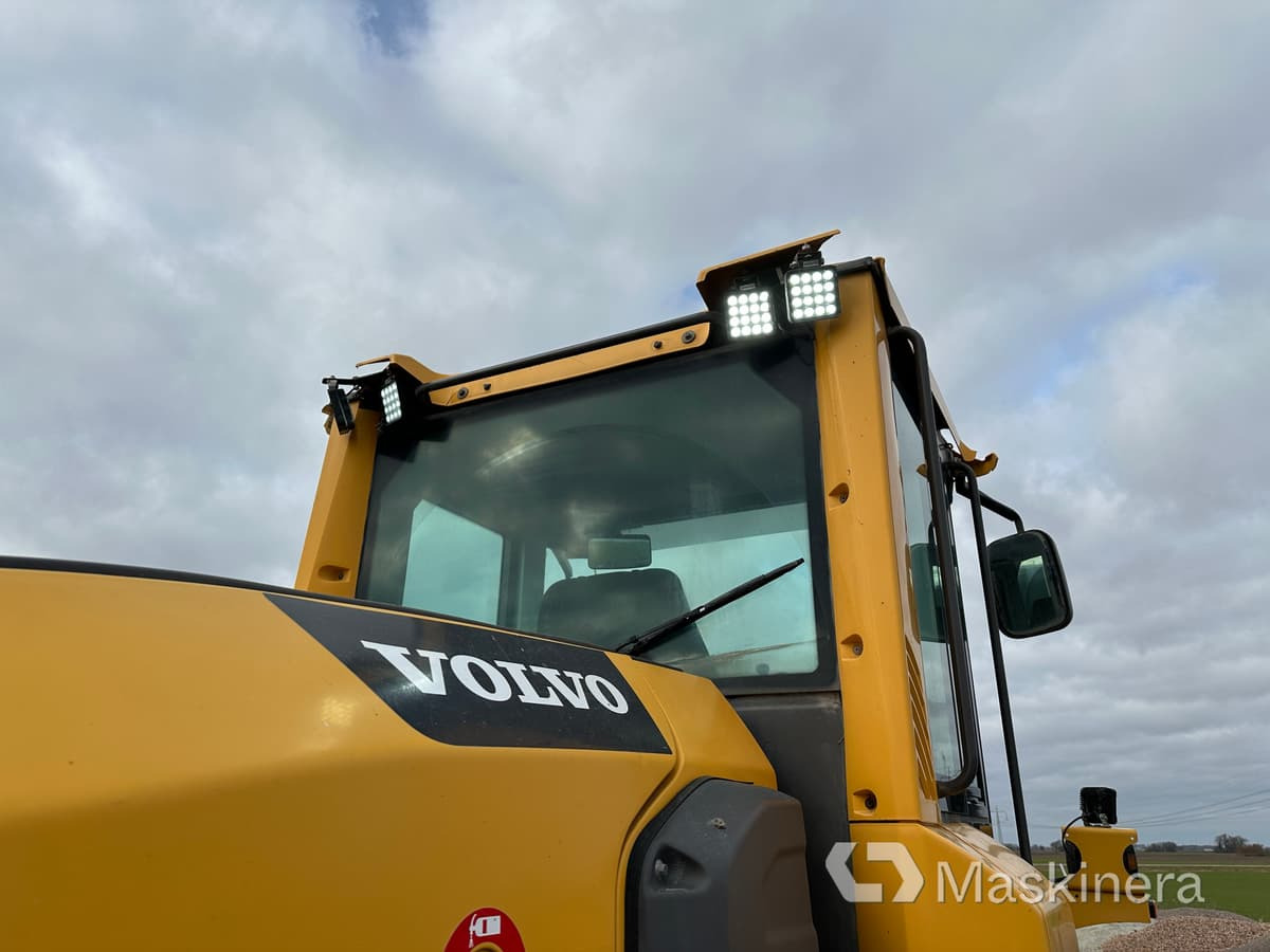 Utovarivač točkaš Hjullastare Volvo L60G [ Copy ]: slika 36