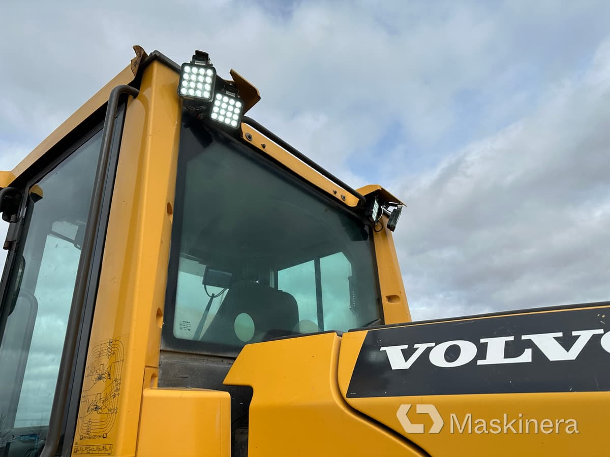 Utovarivač točkaš Hjullastare Volvo L60G [ Copy ]: slika 39