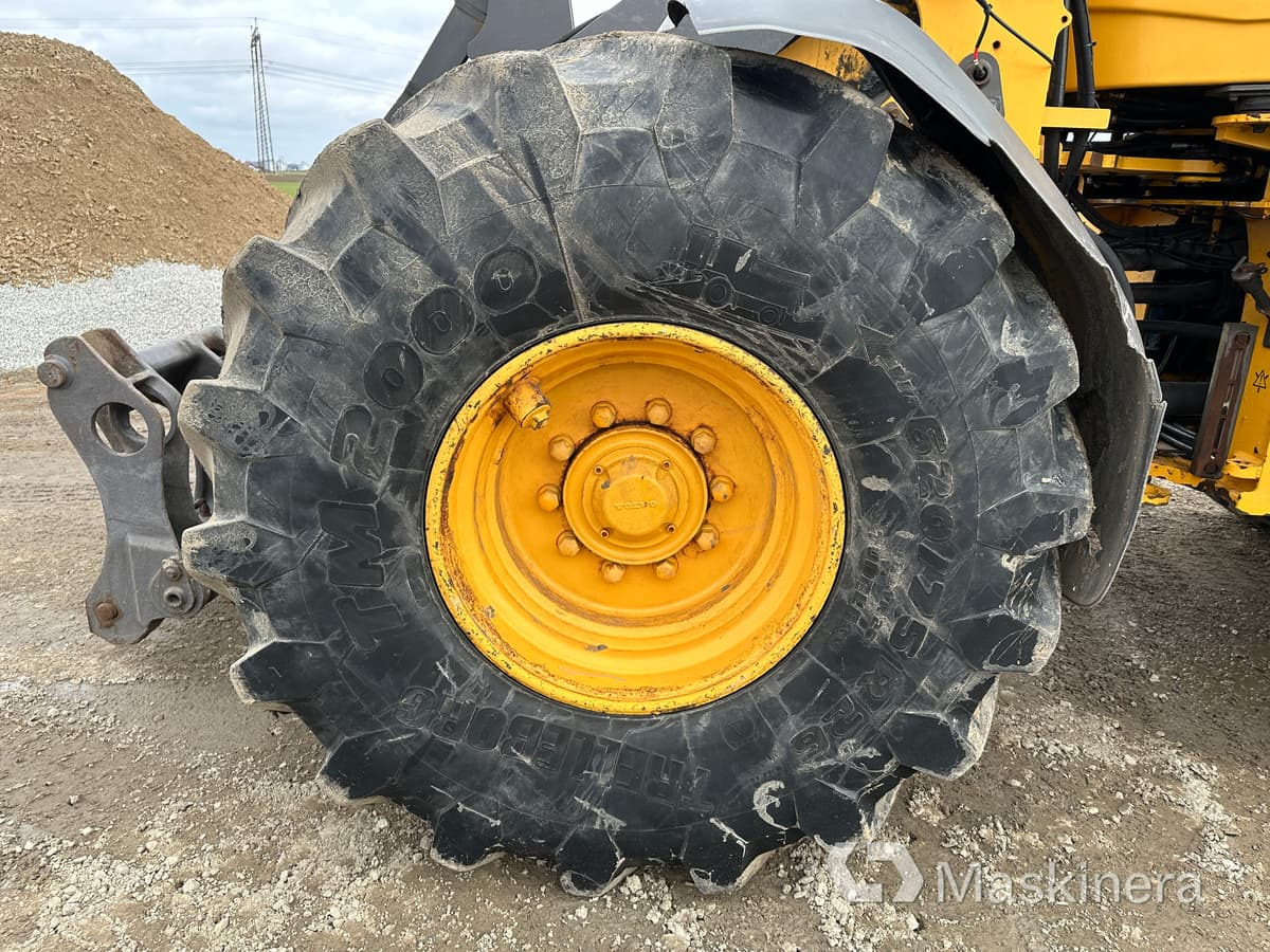Utovarivač točkaš Hjullastare Volvo L60G [ Copy ]: slika 9