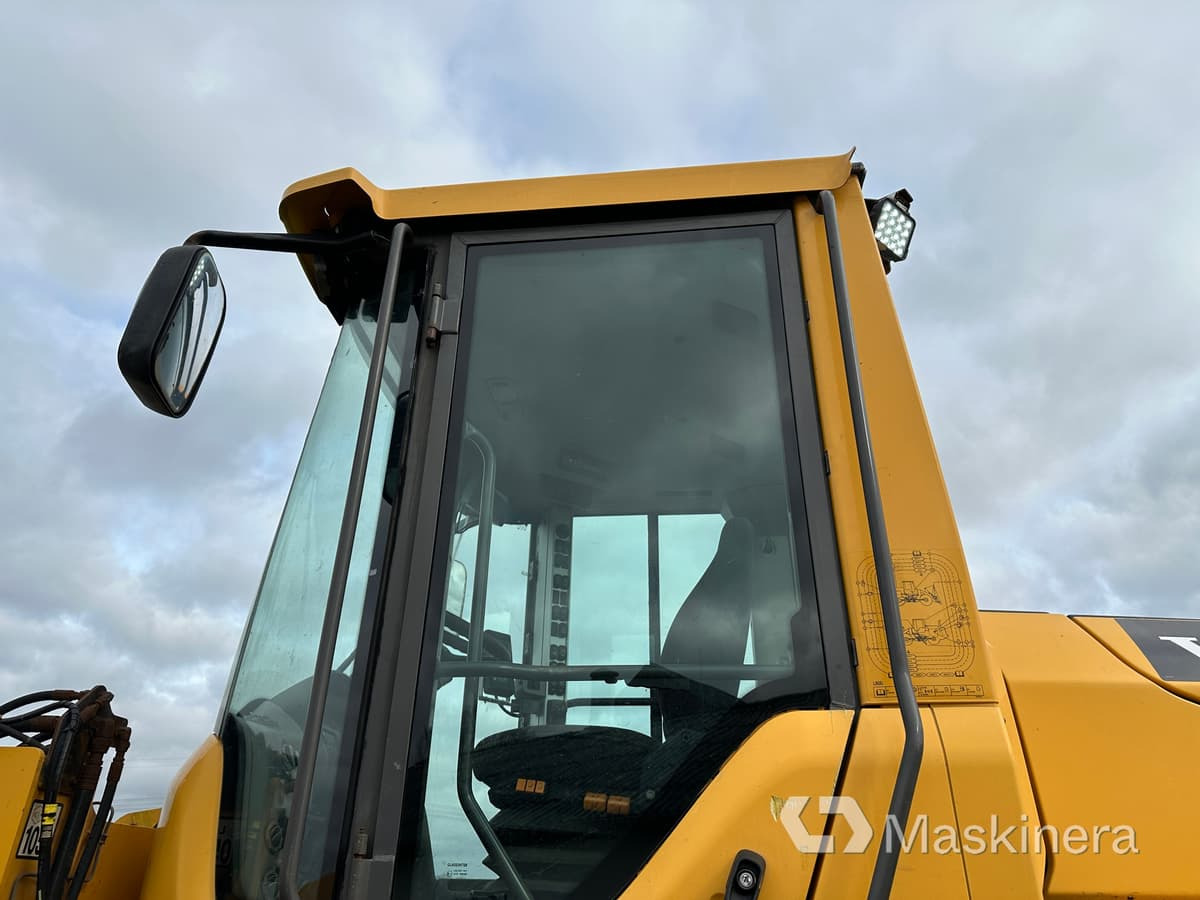 Utovarivač točkaš Hjullastare Volvo L60G [ Copy ]: slika 43