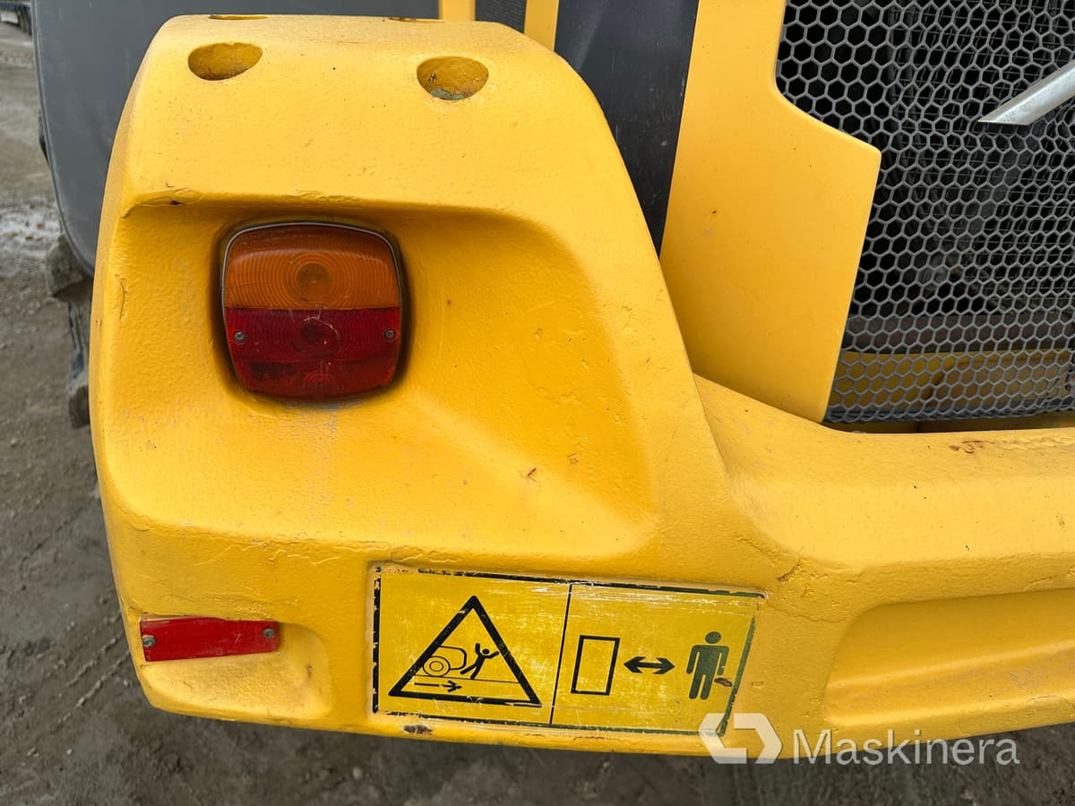 Utovarivač točkaš Hjullastare Volvo L60G [ Copy ]: slika 19