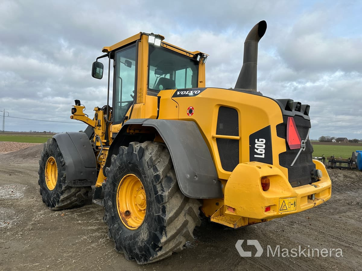 Utovarivač točkaš Hjullastare Volvo L60G [ Copy ]: slika 7