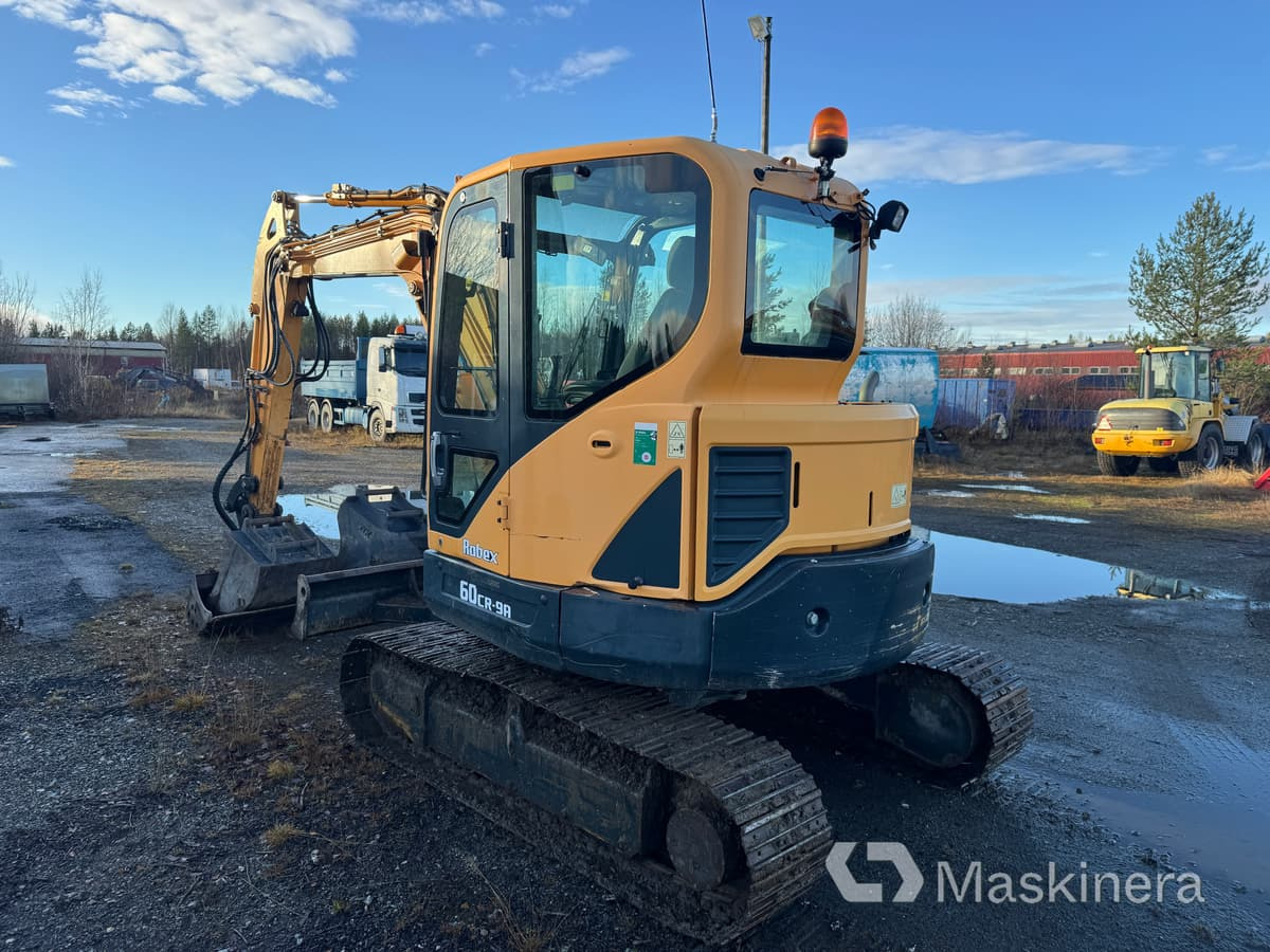 Hyundai Robex 60 CR - 9A Grävmaskin Hyundai Robex 60CR-9A med tillbehör - Bager guseničar: slika 3 Hyundai Robex 60 CR - 9A Grävmaskin Hyundai Robex 60CR-9A med tillbehör - Bager guseničar: slika 3