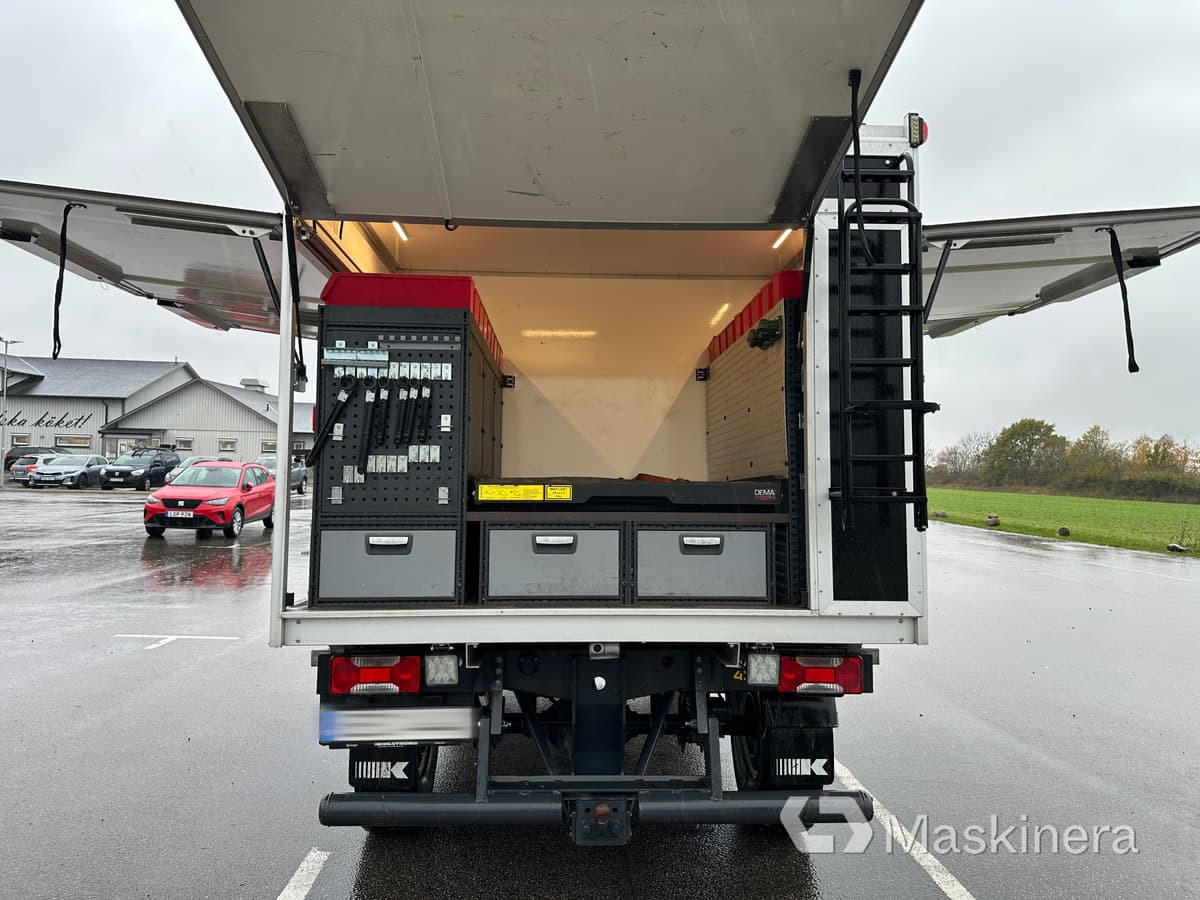 Iveco Daily 55-180 4x4 3.0 Arbetsbil Iveco Daily 4x4 3.0 - Furgon: slika 4 Iveco Daily 55-180 4x4 3.0 Arbetsbil Iveco Daily 4x4 3.0 - Furgon: slika 4