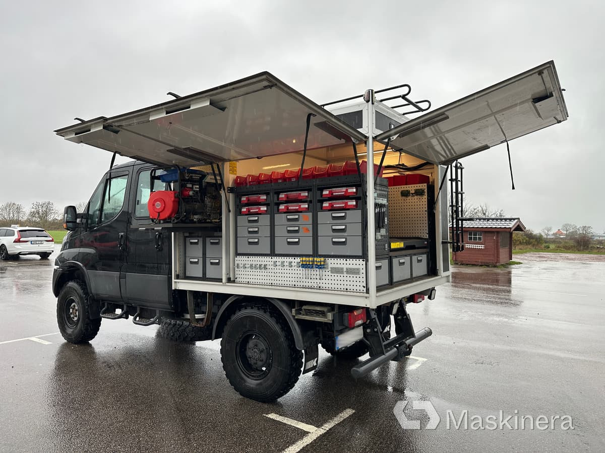 Iveco Daily 55-180 4x4 3.0 Arbetsbil Iveco Daily 4x4 3.0 - Furgon: slika 3 Iveco Daily 55-180 4x4 3.0 Arbetsbil Iveco Daily 4x4 3.0 - Furgon: slika 3